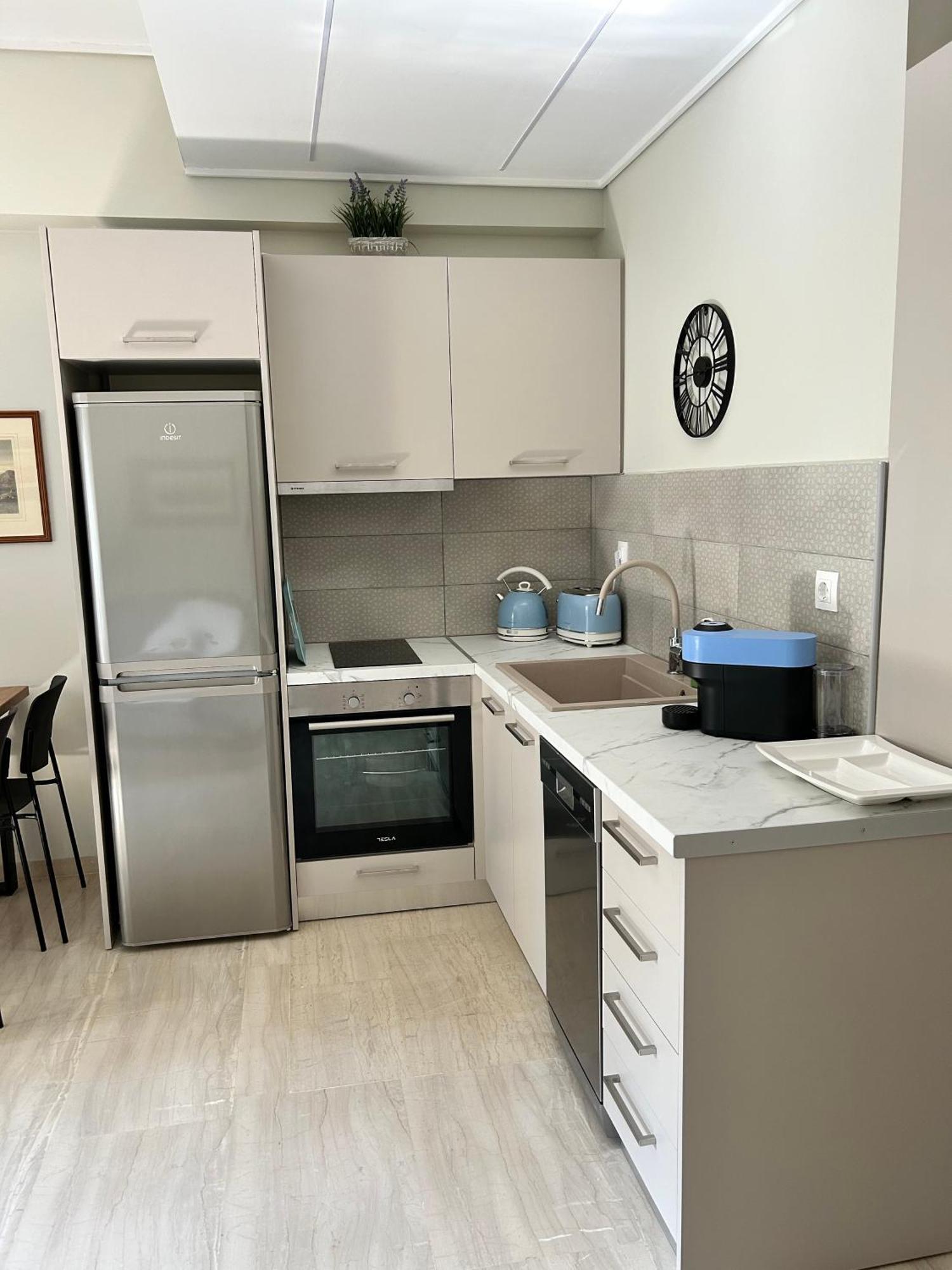 אתונה Evrou 21A Metropolitan Suite מראה חיצוני תמונה